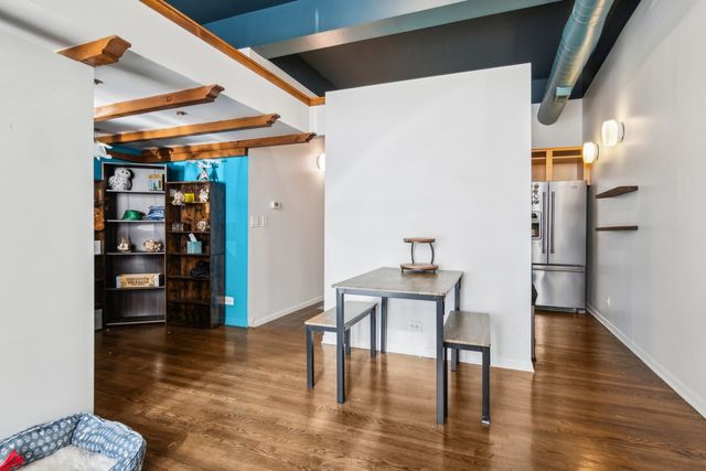 2343 N Greenview Avenue 111, Chicago, IL 60614