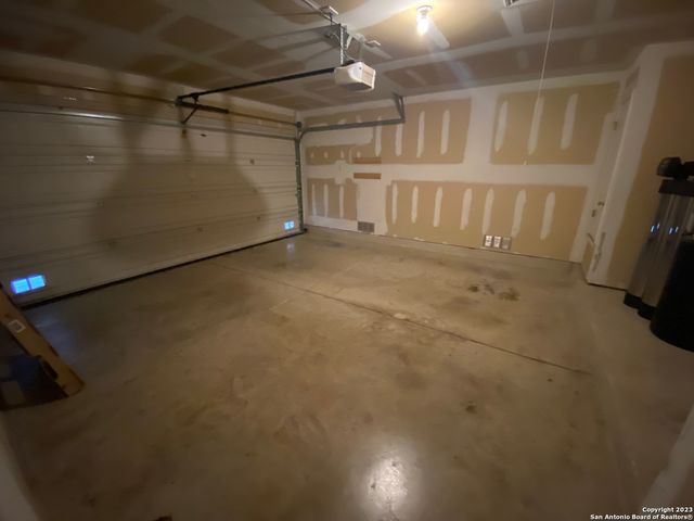 7811 FORT ALLEN, San Antonio, TX 78227