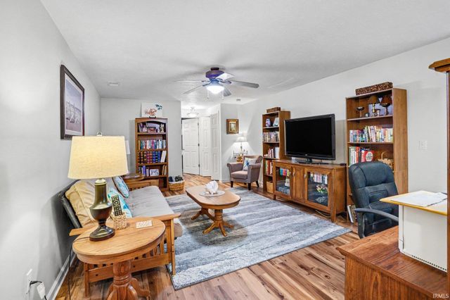 26391 Traders Post Lane, South Bend, IN 46619