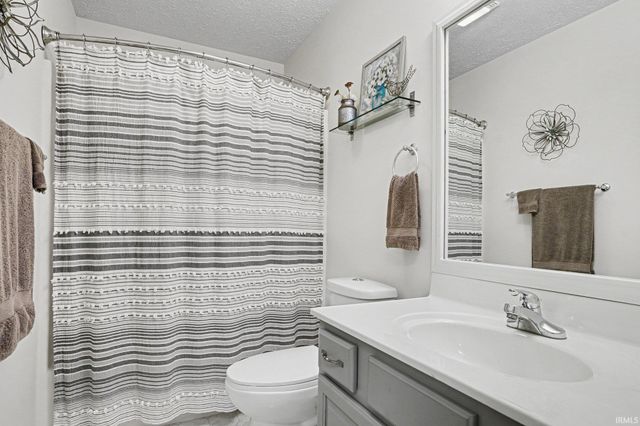 26391 Traders Post Lane, South Bend, IN 46619