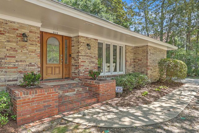 910 Regatta Road, Charleston, SC 29412