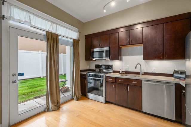 31 Wheeler St 101, Cambridge, MA 02138