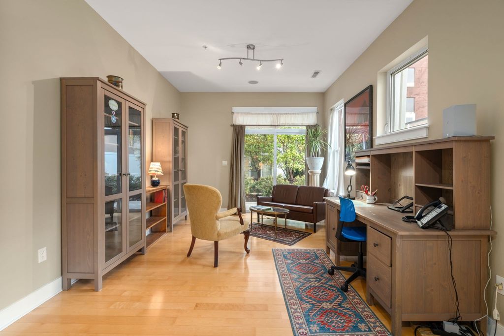 31 Wheeler St 101, Cambridge, MA 02138