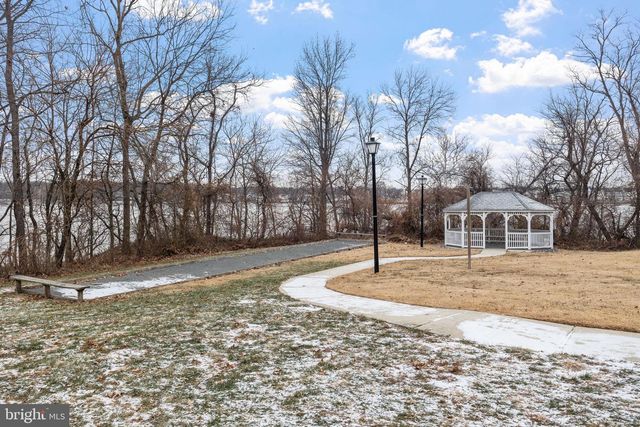 19 FOX COURT, Riverside, NJ 08075