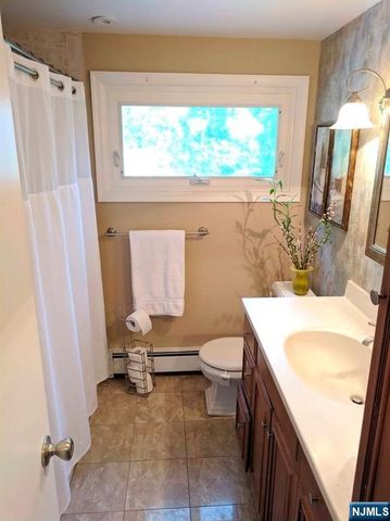 373 Franklin Street, Haworth, NJ 07641