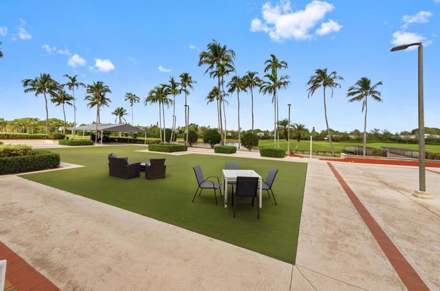 17221 Boca Club Boulevard 3, Boca Raton, FL 33487