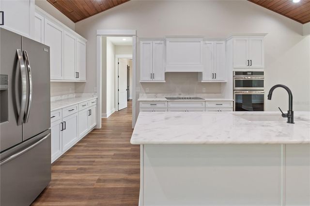 2911 SAND PINE TRAIL, Frostproof, FL 33843