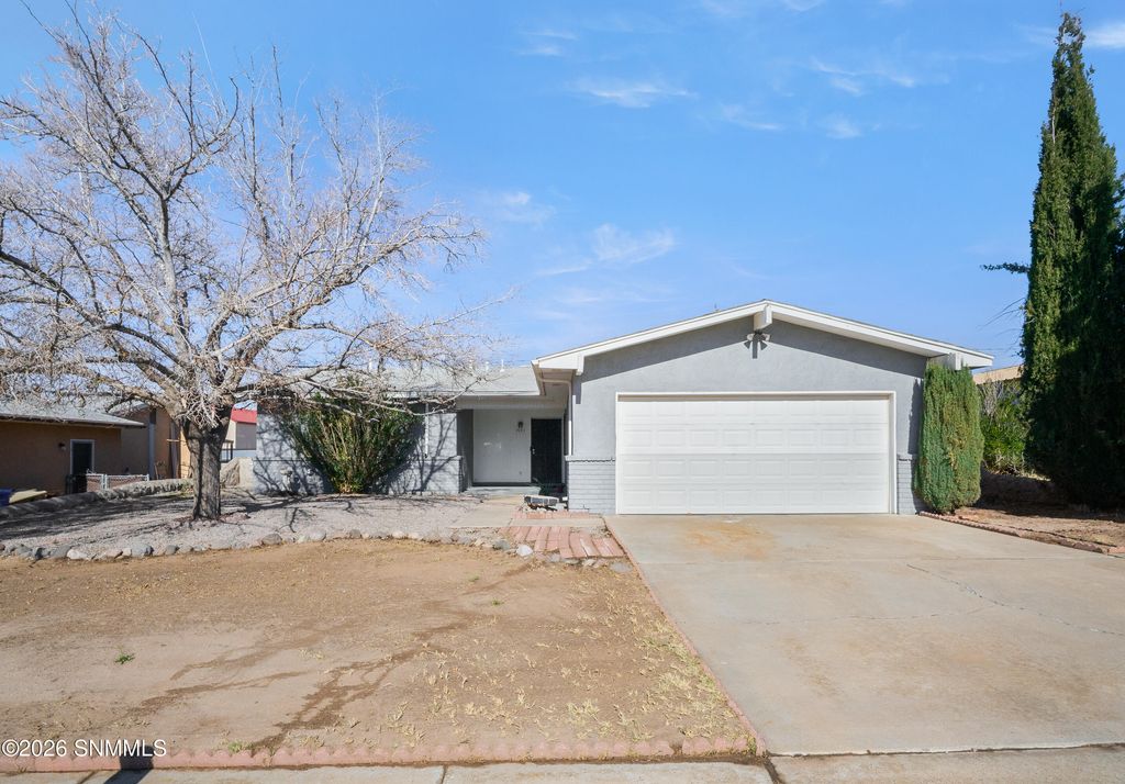 1741 Webster Avenue, Las Cruces, NM 88001