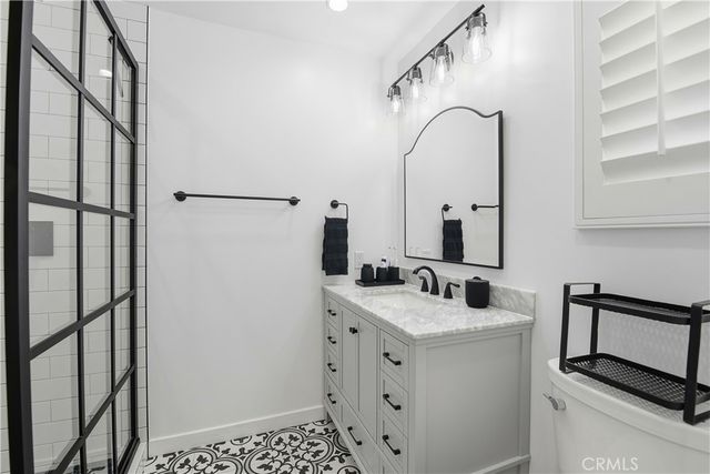 10560 Limerick, Chatsworth, CA 91311