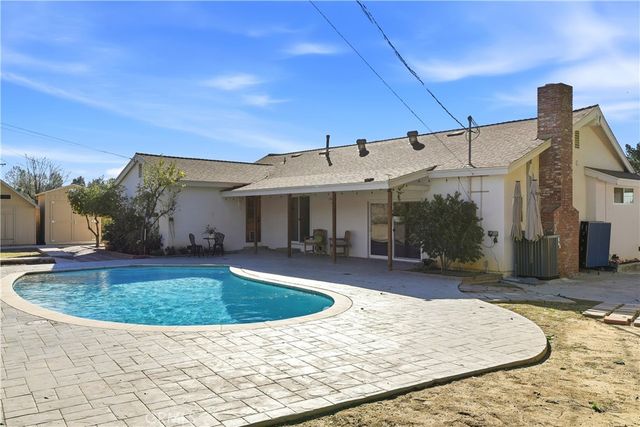 10560 Limerick, Chatsworth, CA 91311