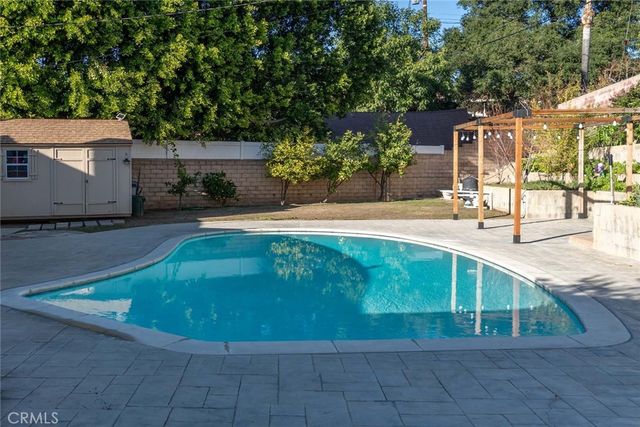 10560 Limerick, Chatsworth, CA 91311