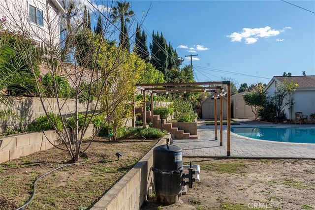 10560 Limerick, Chatsworth, CA 91311