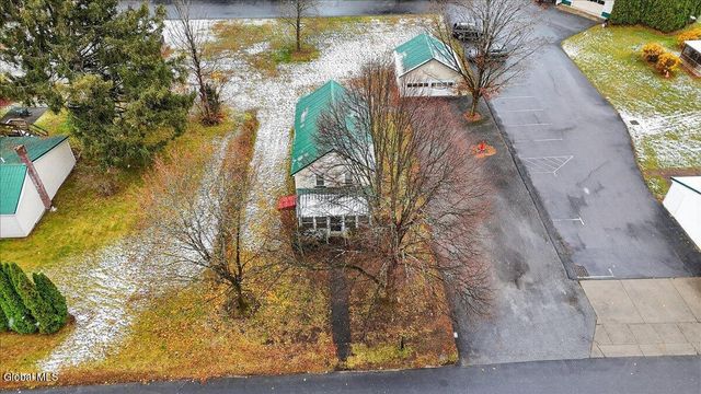 14 Congress Avenue, Saratoga Springs, Inside, NY 12866