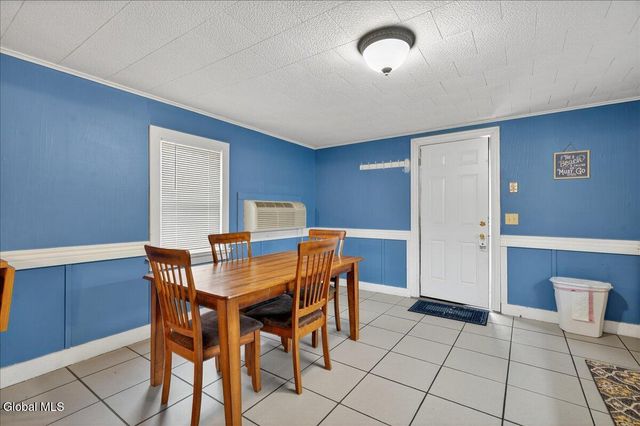 14 Congress Avenue, Saratoga Springs, Inside, NY 12866