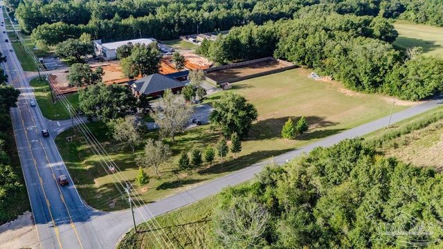 Woodbine Rd, Pace, FL 32571