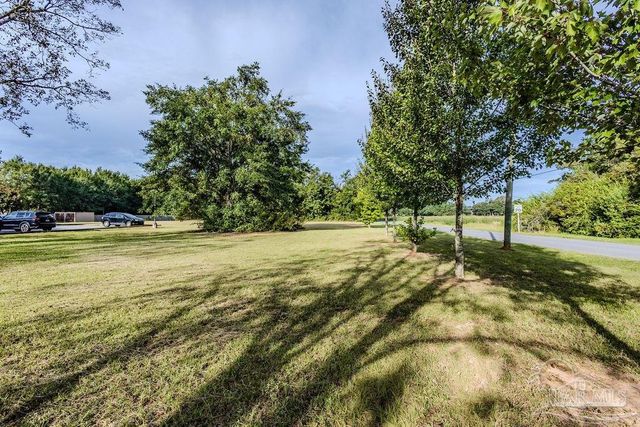 Woodbine Rd, Pace, FL 32571