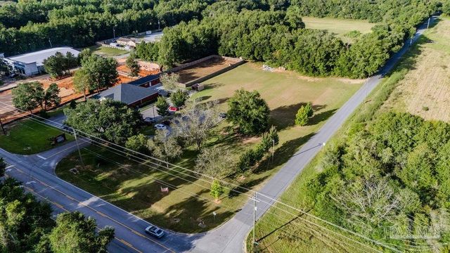 Woodbine Rd, Pace, FL 32571