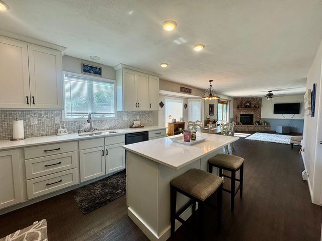 11603 1st Street, Milan, IL 61264