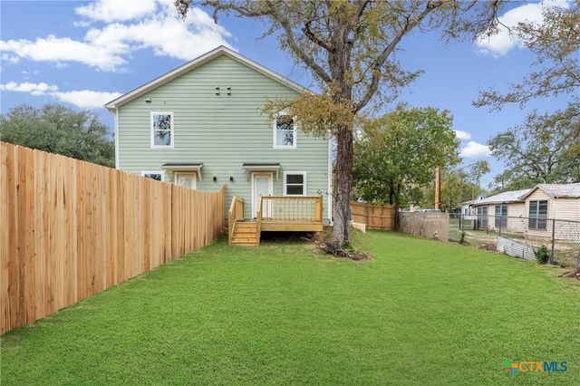 622 E 8th Avenue A & B, Belton, TX 76513