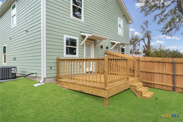 622 E 8th Avenue A & B, Belton, TX 76513