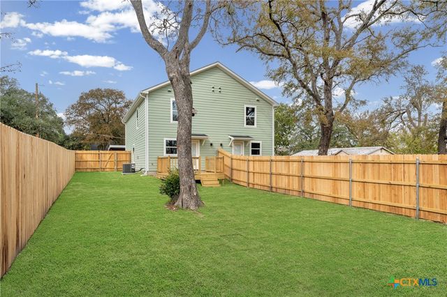 622 E 8th Avenue A & B, Belton, TX 76513