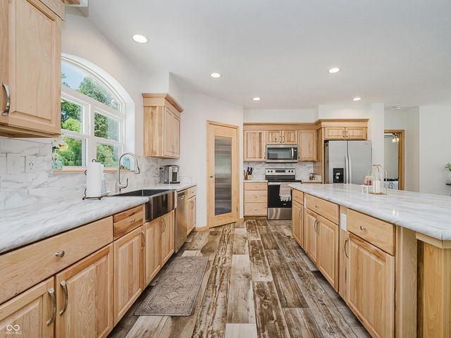 9330 S State Road 243, Cloverdale, IN 46120