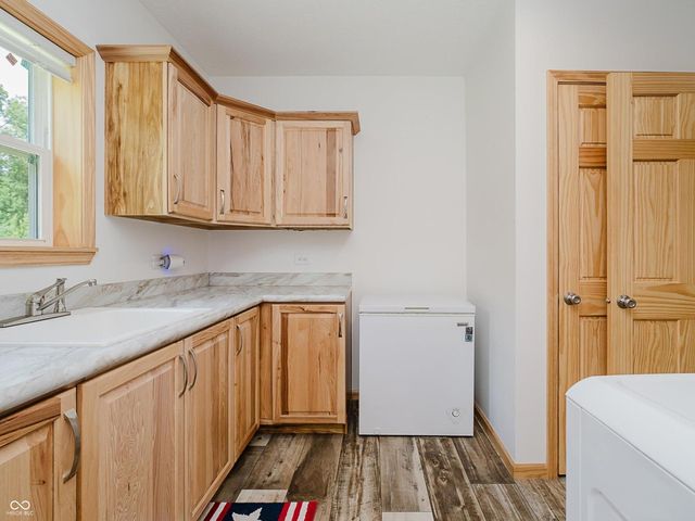 9330 S State Road 243, Cloverdale, IN 46120
