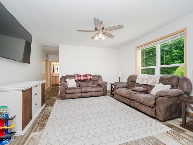 9330 S State Road 243, Cloverdale, IN 46120