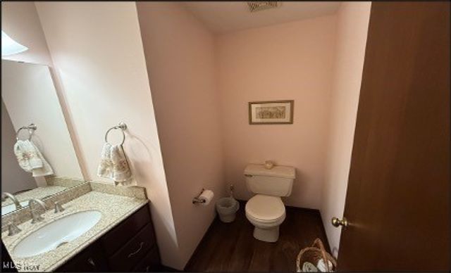 33409 Chatham Drive, Avon Lake, OH 44012