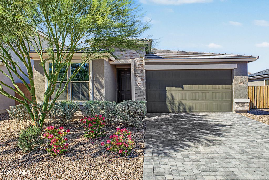 2028 E ESCONDIDO Place, Casa Grande, AZ 85122 — exterior