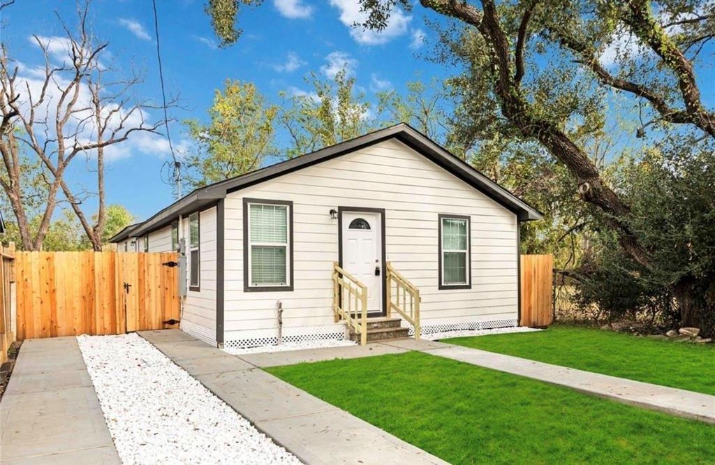 7921 Little Street, Houston, TX 77028