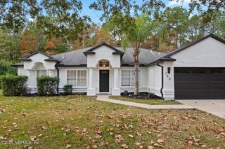 160 VILLAGE GREEN Avenue, Fruit Cove, FL 32259