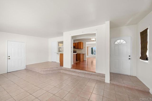 2735 Kausman Street, San Diego, CA 92139