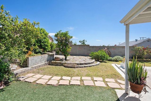 2735 Kausman Street, San Diego, CA 92139