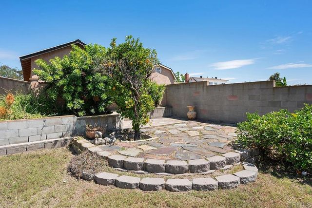 2735 Kausman Street, San Diego, CA 92139