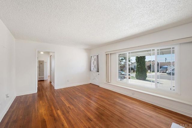 2735 Kausman Street, San Diego, CA 92139