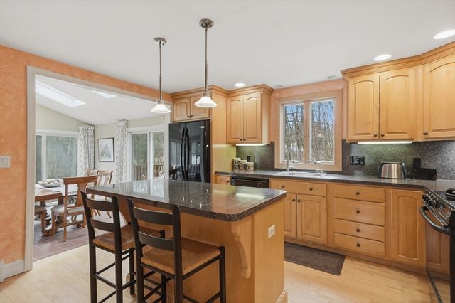 27 Marlboro Road, Georgetown, MA 01833