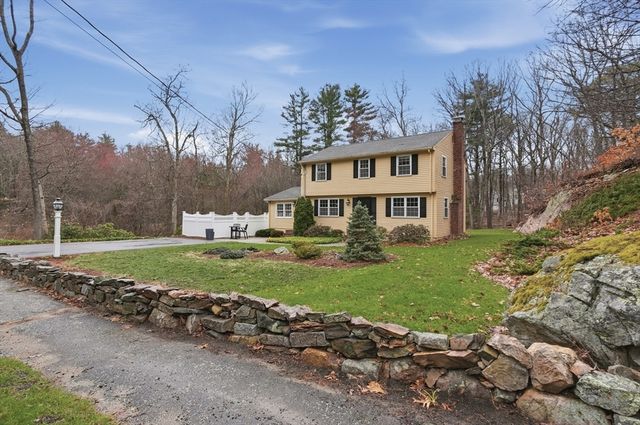 27 Marlboro Road, Georgetown, MA 01833