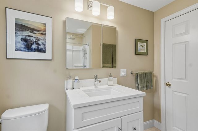 27 Marlboro Road, Georgetown, MA 01833