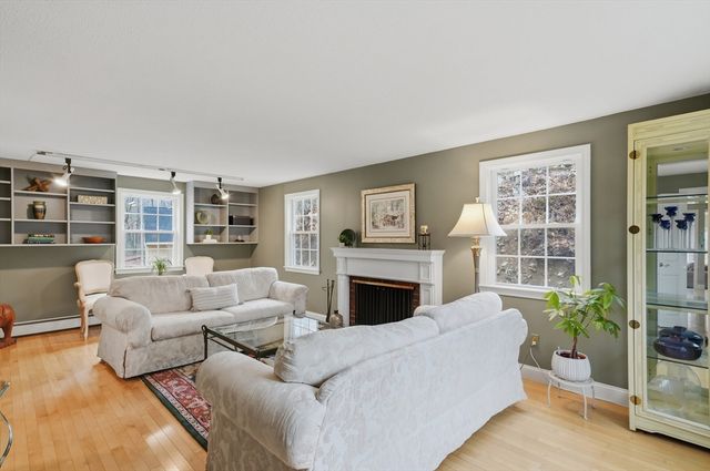 27 Marlboro Road, Georgetown, MA 01833