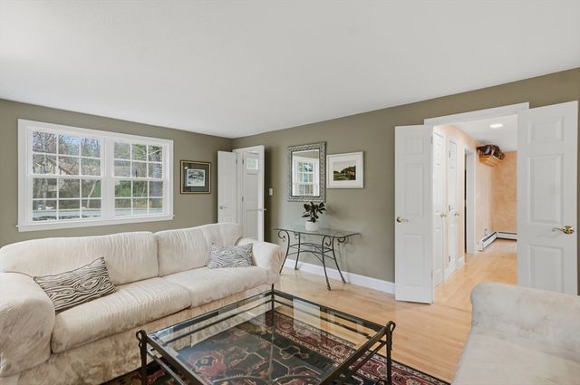 27 Marlboro Road, Georgetown, MA 01833