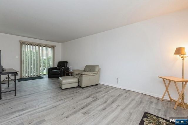 678 Bloomfield Avenue 678, West Caldwell, NJ 07006