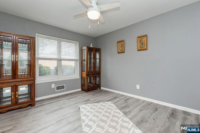 678 Bloomfield Avenue 678, West Caldwell, NJ 07006