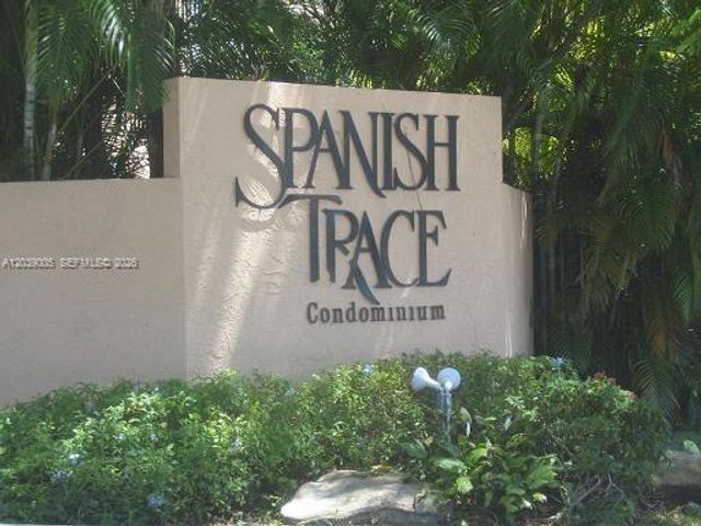 10808 N Kendall Dr Q-4, Miami, FL 33176