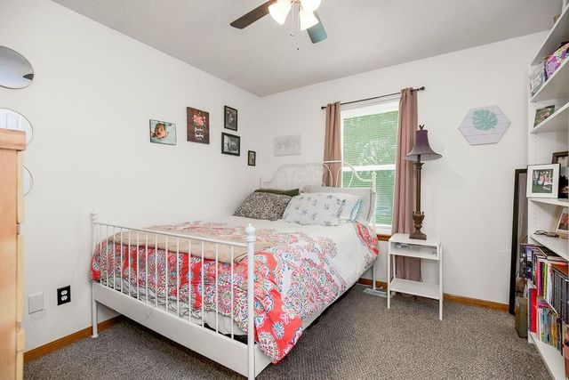 1821 SE Kenwood Drive, Blue Springs, MO 64014