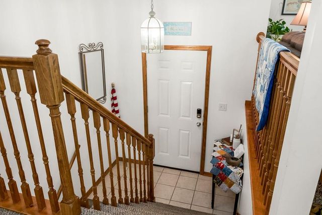 1821 SE Kenwood Drive, Blue Springs, MO 64014