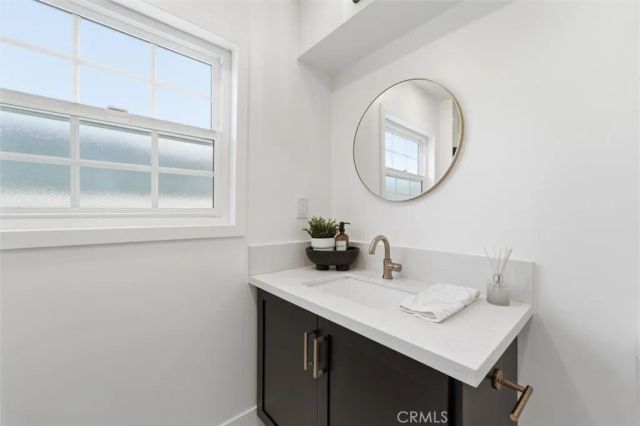 2048 Sinaloa Avenue, Altadena, CA 91001