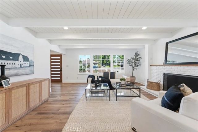 2048 Sinaloa Avenue, Altadena, CA 91001