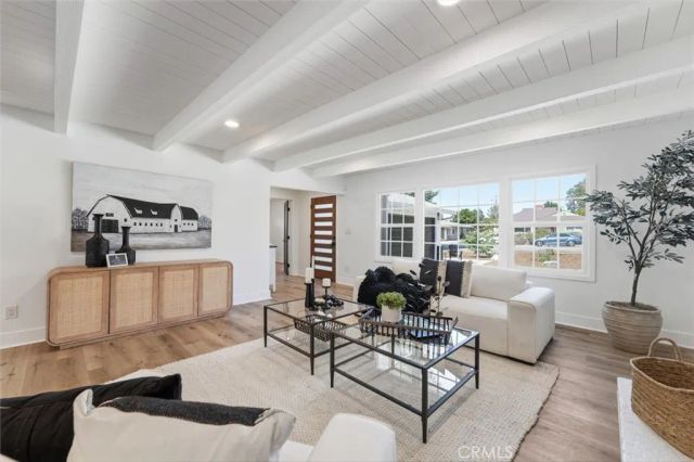 2048 Sinaloa Avenue, Altadena, CA 91001