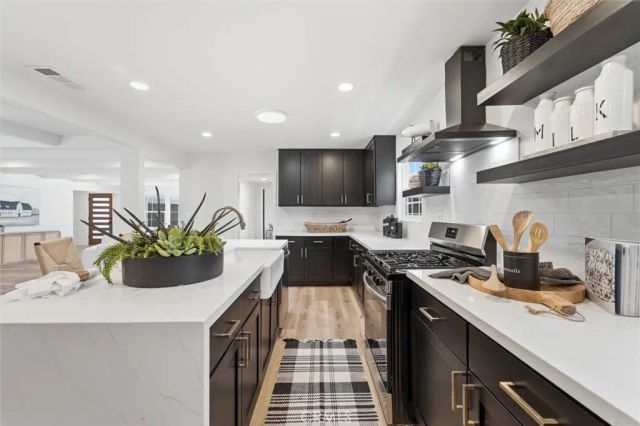 2048 Sinaloa Avenue, Altadena, CA 91001